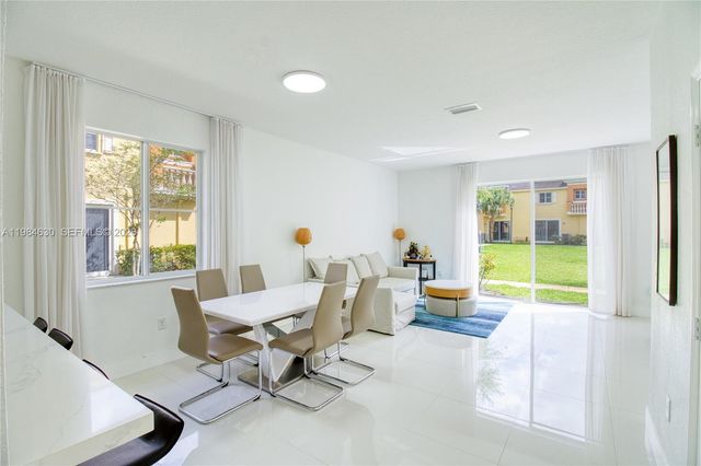 8920 SW 18th St, Miramar, FL 33025