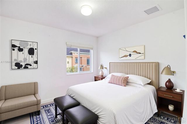 8920 SW 18th St, Miramar, FL 33025