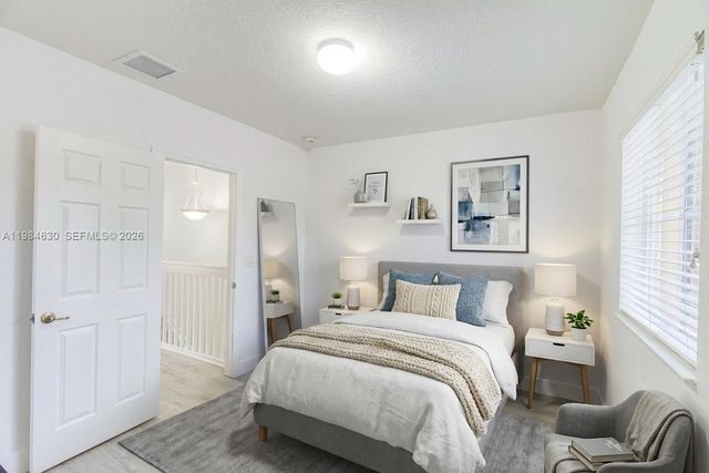 8920 SW 18th St, Miramar, FL 33025