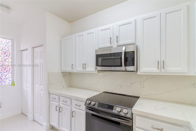 8920 SW 18th St, Miramar, FL 33025