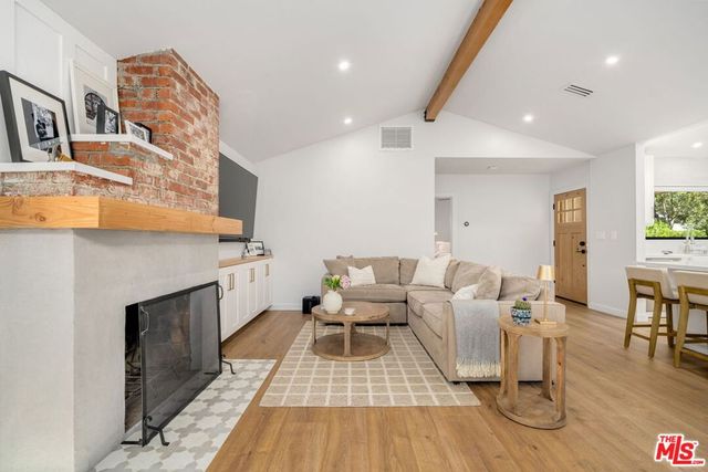 5741 Lemona Avenue, Sherman Oaks, CA 91411