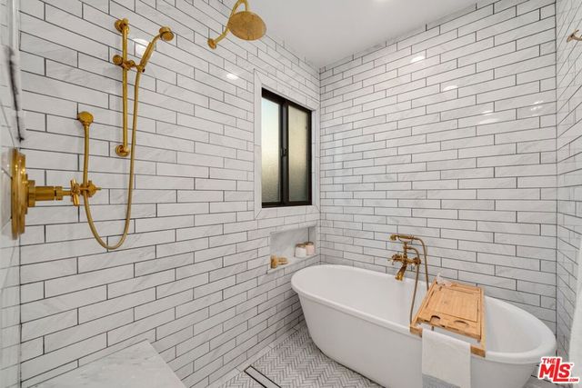 5741 Lemona Avenue, Sherman Oaks, CA 91411