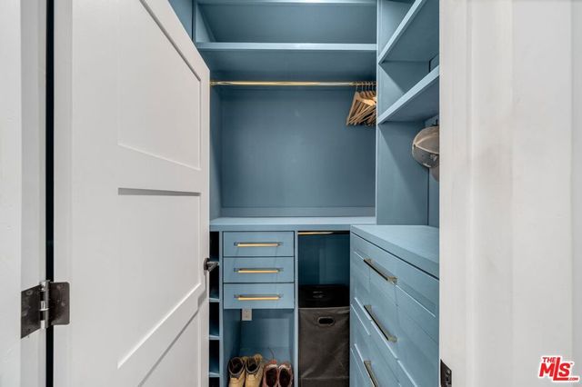 5741 Lemona Avenue, Sherman Oaks, CA 91411