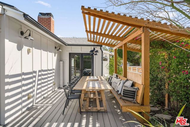 5741 Lemona Avenue, Sherman Oaks, CA 91411