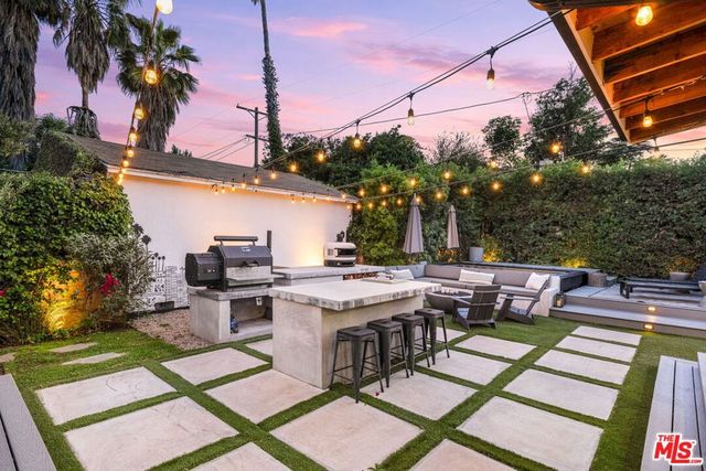 5741 Lemona Avenue, Sherman Oaks, CA 91411