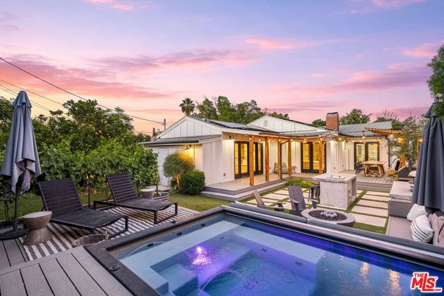 5741 Lemona Avenue, Sherman Oaks, CA 91411