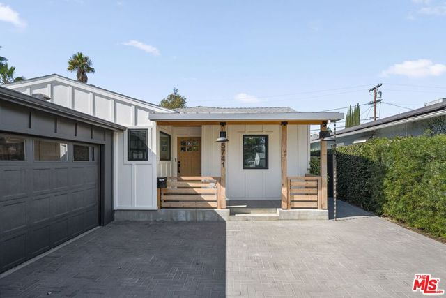 5741 Lemona Avenue, Sherman Oaks, CA 91411