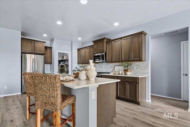 583 W Allspice St, Kuna, ID 83634