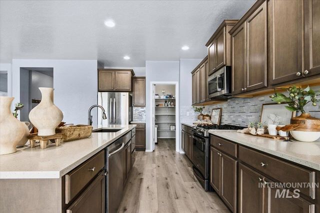 583 W Allspice St, Kuna, ID 83634