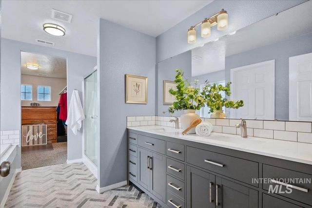 583 W Allspice St, Kuna, ID 83634