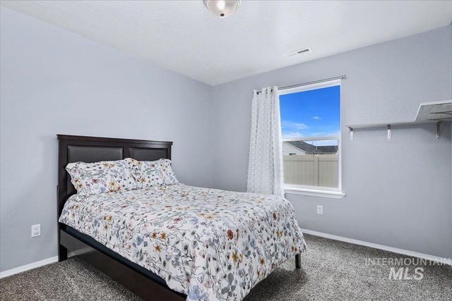 583 W Allspice St, Kuna, ID 83634