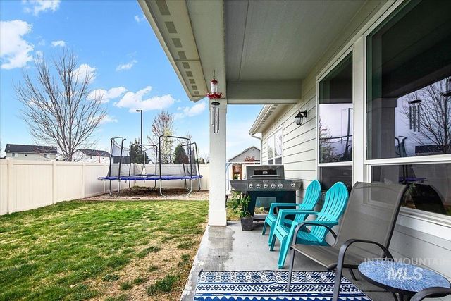 583 W Allspice St, Kuna, ID 83634