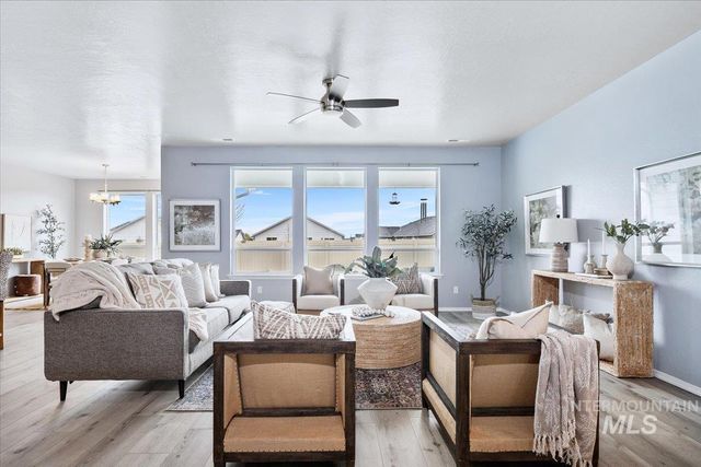 583 W Allspice St, Kuna, ID 83634