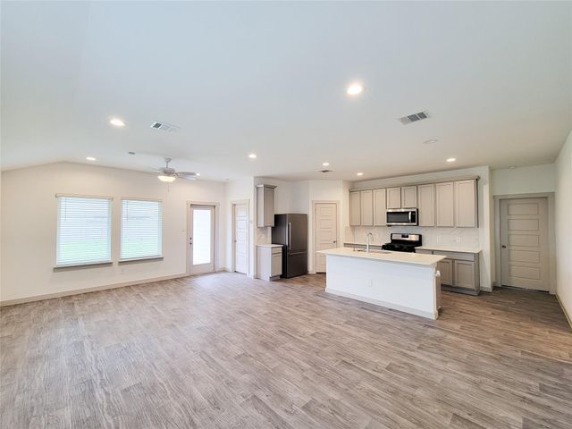 7722 Caldwell Creek Way, Rosharon, TX 77583