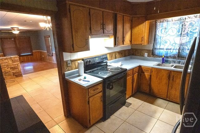 4108 Old Louisville Road, Savannah, GA 31408