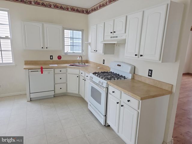 44 MAYFAIRE CIR, Westampton, NJ 08060