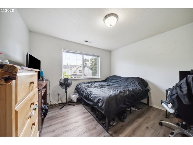 18557 Sw PING Ct, Beaverton, OR 97003