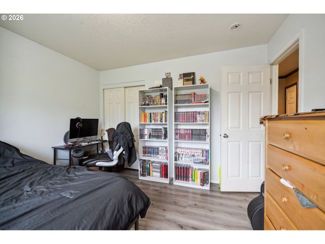 18557 Sw PING Ct, Beaverton, OR 97003
