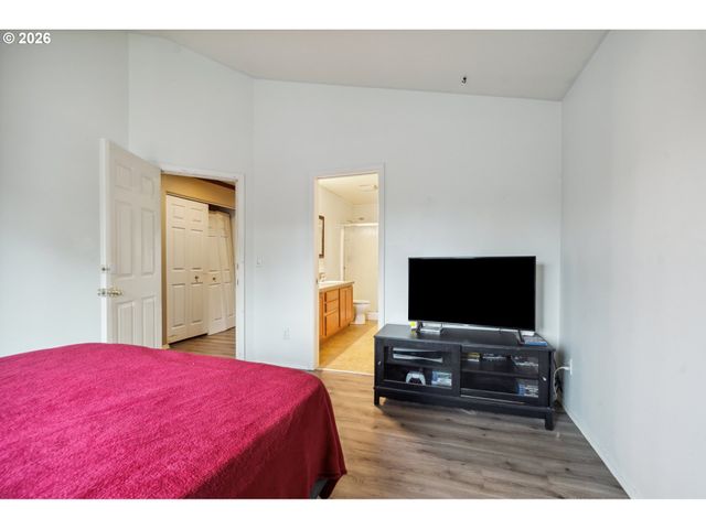 18557 Sw PING Ct, Beaverton, OR 97003