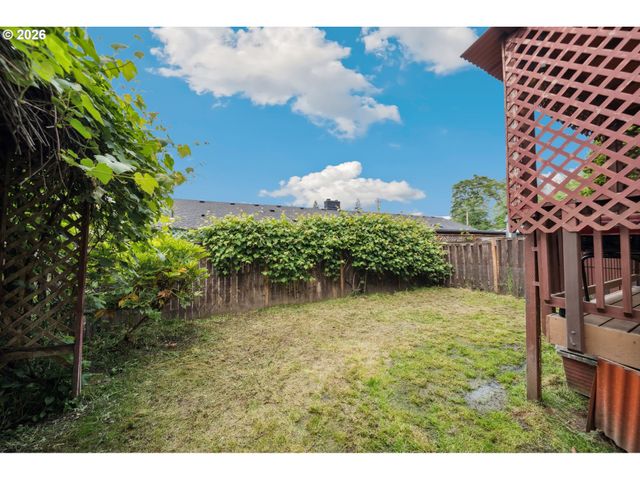 18557 Sw PING Ct, Beaverton, OR 97003