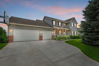 4475 W FIELDWOOD LANE, Appleton, WI 54913