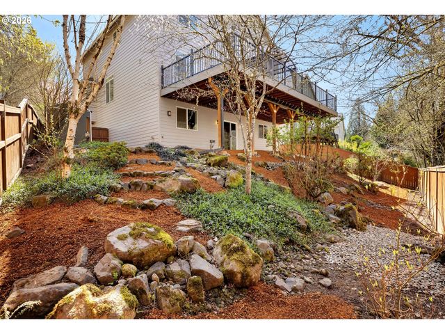 401 W 16TH St, La Center, WA 98629