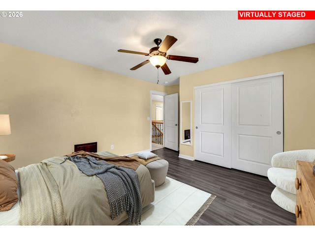 401 W 16TH St, La Center, WA 98629