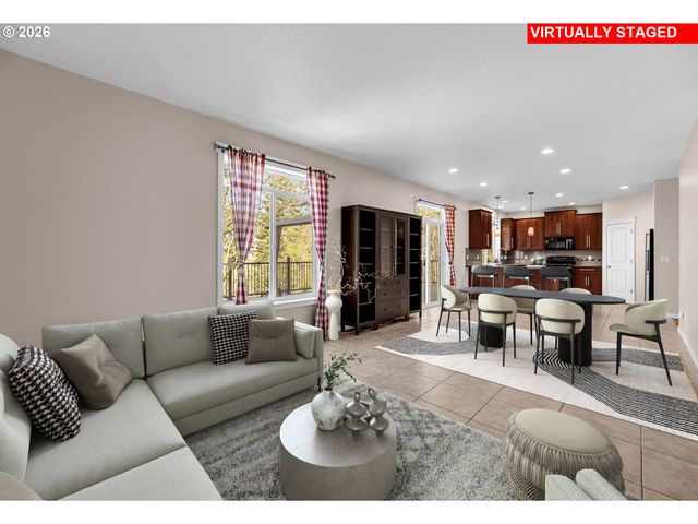 401 W 16TH St, La Center, WA 98629