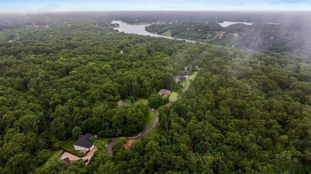 2 Granton Place, Bella Vista, AR 72715