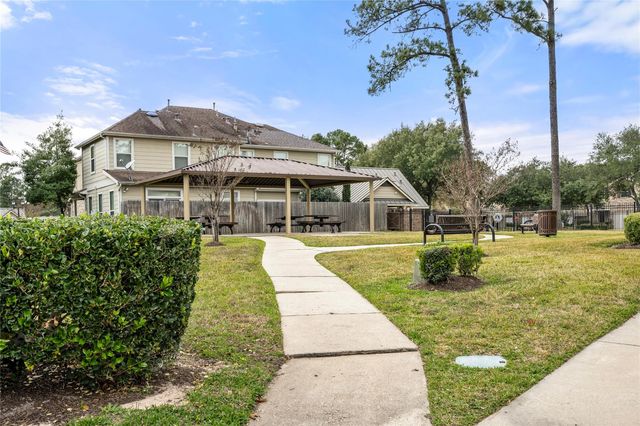 16131 Sweetwater Fields Lane, Tomball, TX 77377