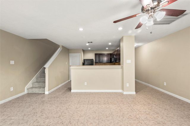 16131 Sweetwater Fields Lane, Tomball, TX 77377