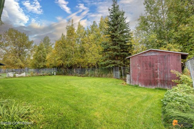 8221 Kip Court, Anchorage, AK 99507