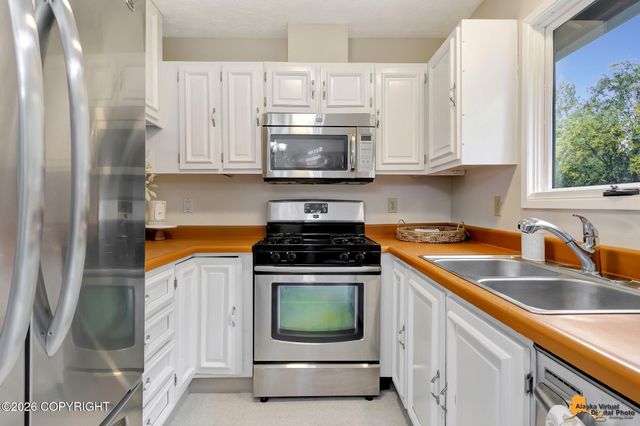 8221 Kip Court, Anchorage, AK 99507