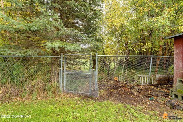 8221 Kip Court, Anchorage, AK 99507