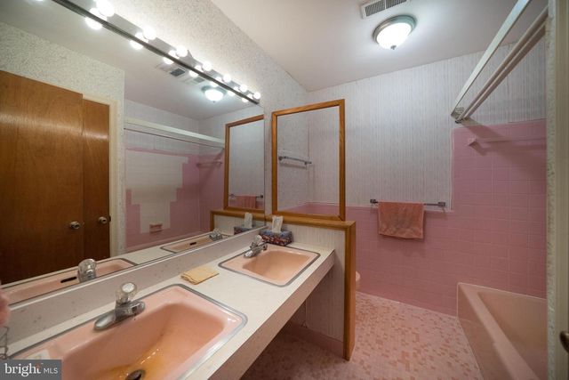 3901 LARGO RD, Upper Marlboro, MD 20772