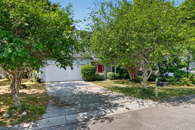 2149 Country Manor Drive, Mount Pleasant, SC 29466