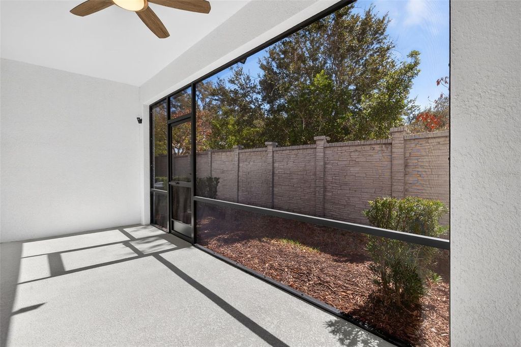 Image 26 of property listing at 6421 BAYTOWN DRIVE, Sarasota, FL 34240