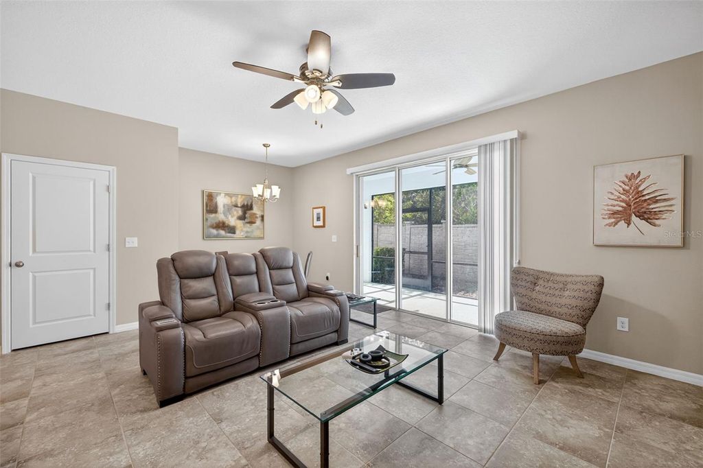 Image 4 of property listing at 6421 BAYTOWN DRIVE, Sarasota, FL 34240