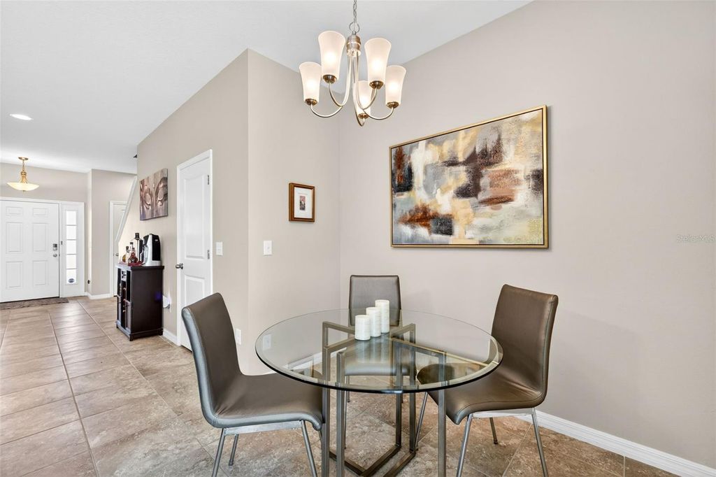 Image 7 of property listing at 6421 BAYTOWN DRIVE, Sarasota, FL 34240