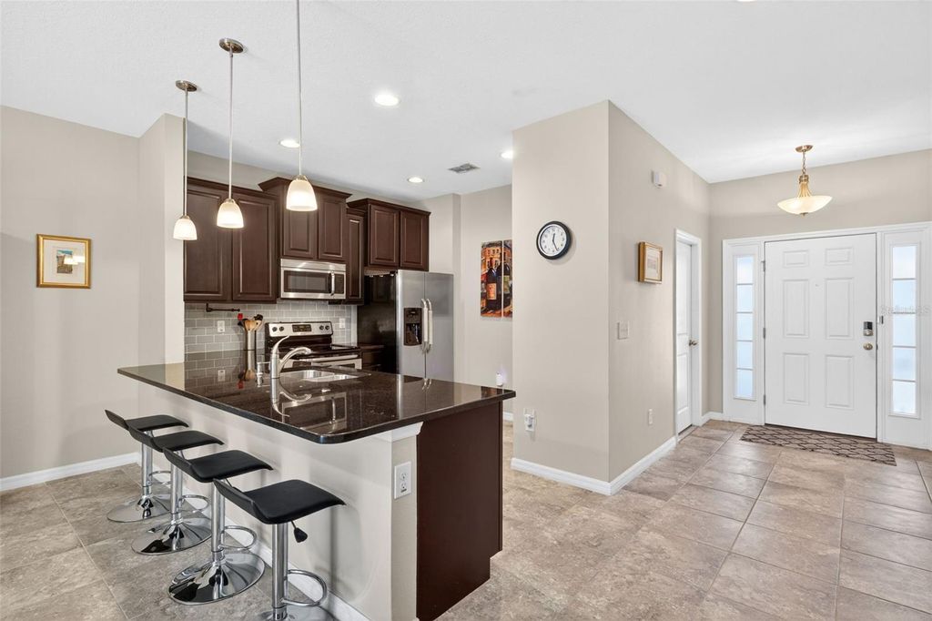 Image 10 of property listing at 6421 BAYTOWN DRIVE, Sarasota, FL 34240