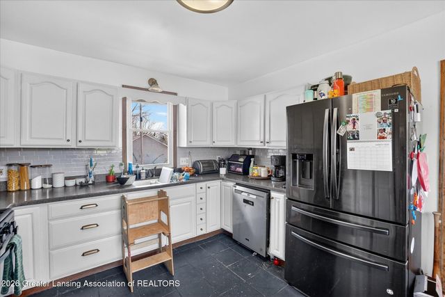 1447 E Saginaw Street, Lansing, MI 48915