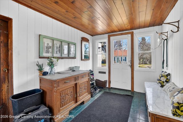 1447 E Saginaw Street, Lansing, MI 48915