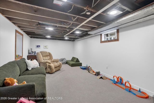 1447 E Saginaw Street, Lansing, MI 48915