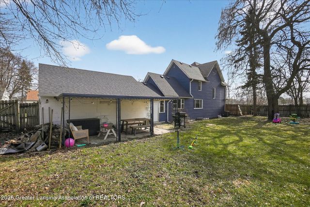 1447 E Saginaw Street, Lansing, MI 48915