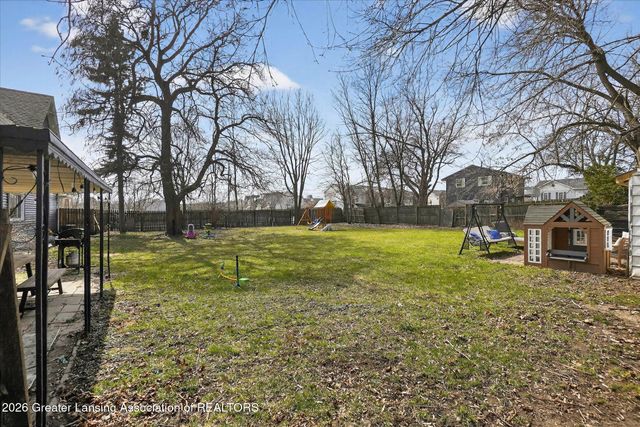 1447 E Saginaw Street, Lansing, MI 48915