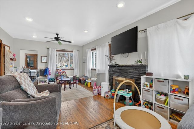 1447 E Saginaw Street, Lansing, MI 48915