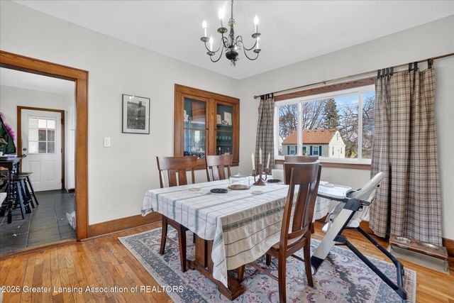 1447 E Saginaw Street, Lansing, MI 48915