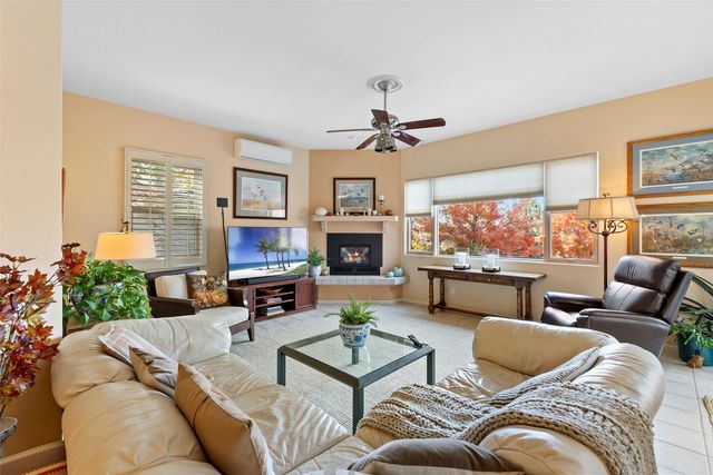 913 Circle, Los Alamos, NM 87544