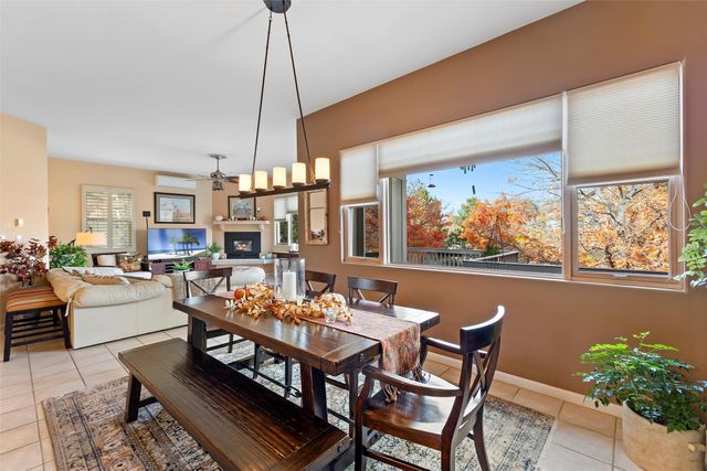 913 Circle, Los Alamos, NM 87544