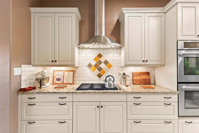 913 Circle, Los Alamos, NM 87544